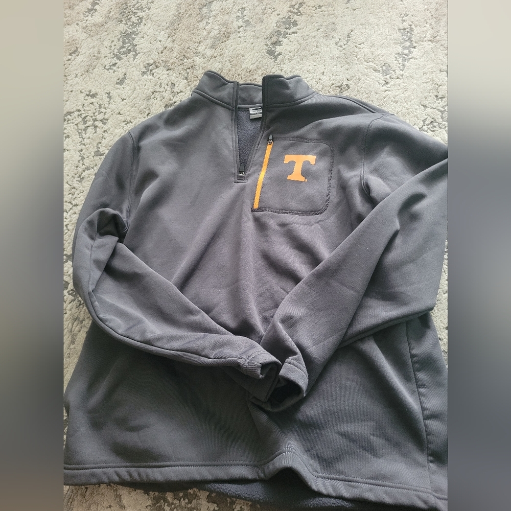 TN Vols sweatshirt